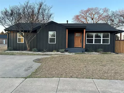 215 Southwood Dr, Garland, TX 75040