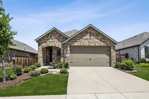 3508 Dusty Miller Rd, Aubrey, TX 76227