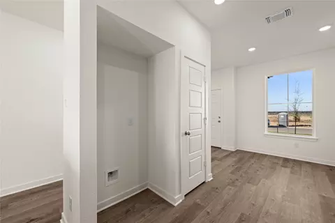 Entry Way - 117 Adaline Bnd, Mcgregor, TX 76657 photo 5 of 5