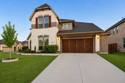 476 Wolf Creek Dr, Waxahachie, TX 75165