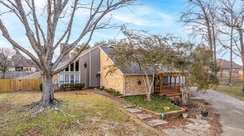 14559 Garden Valley Dr, Lindale, TX 75771