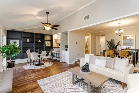 2706 Meadowstone Ct, Carrollton, TX 75006