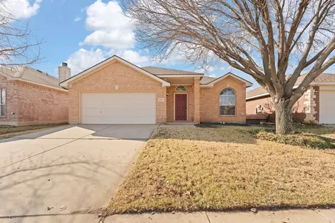 12252 Shadow Wood Trl, Burleson, TX 76028