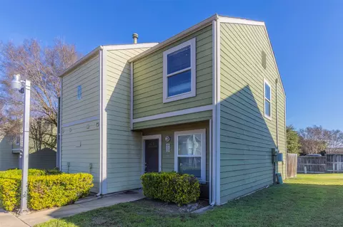 1500 Lake Shore Dr #802, Waco, TX 76708