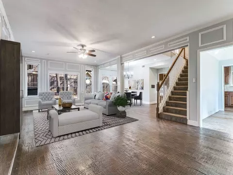 2400 Summit View Dr, Bedford, TX 76021