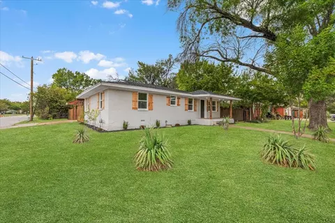 3301 Hedrick St, Fort Worth, TX 76111