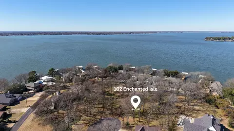 102 Enchanted Isles Cir, Mabank, TX 75156