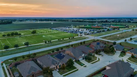 View/Area - 413 Yellowstone Dr, Celina, TX 75009 photo 5 of 8