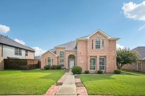 4730 Parkhaven Dr, Garland, TX 75043