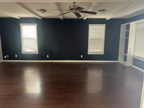 Living - 3204 N 31st St, Waco, TX 76708 photo 2 of 2