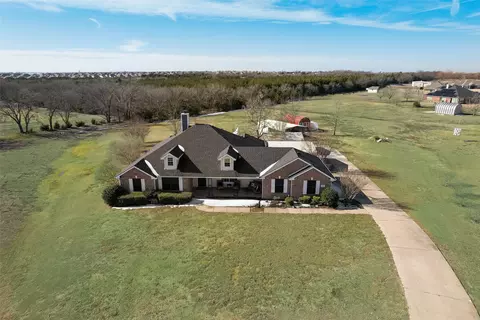246 Meadow Ridge Cir, Royse City, TX 75189