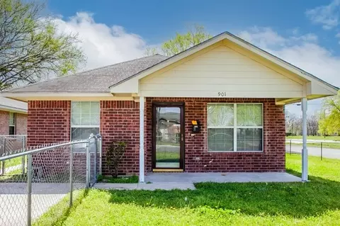 901 Calumet St, Waco, TX 76704