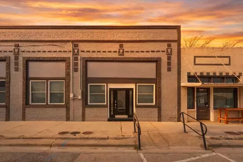 202 N Avenue D, Clifton, TX 76634