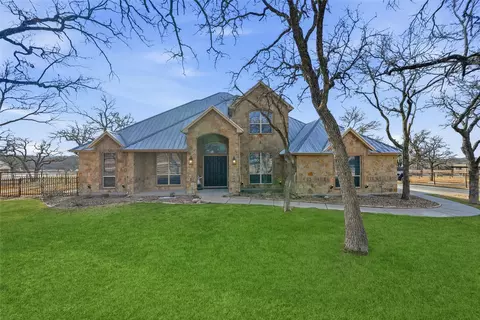 137 Silver Saddle Cir, Weatherford, TX 76087