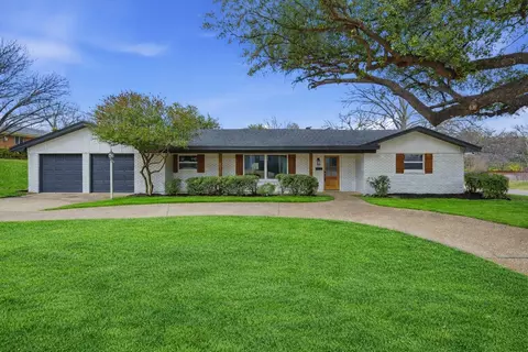6400 Inca Rd, Fort Worth, TX 76116