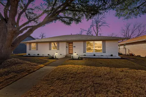 8454 Swift Ave, Dallas, TX 75228