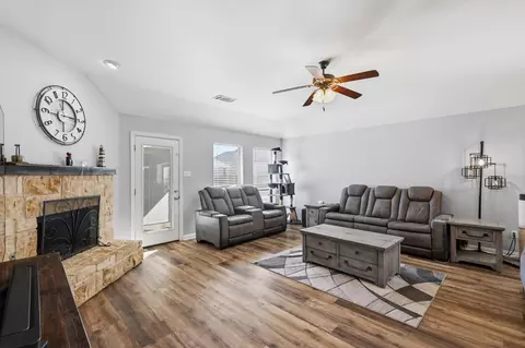 7520 Innisbrook Ln, Fort Worth, TX 76179