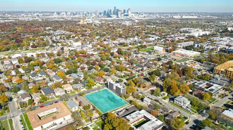 710 W 716 W 9th St, Dallas, TX 75208