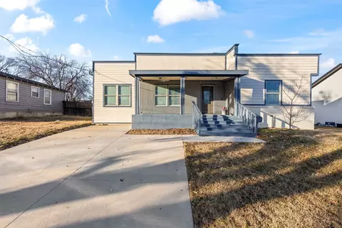 1207 E Russell Ave, Carrollton, TX 75006