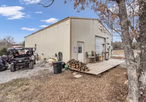 502 Silver Ridge Ct, Bowie, TX 76230