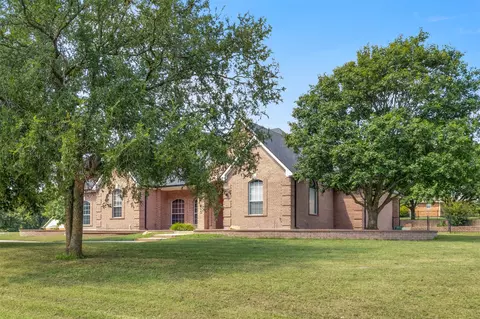 364 Preakness Place Rd, Van Alstyne, TX 75495