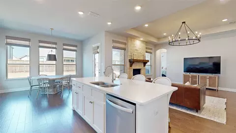 Kitchen - 817 Fallbrook Ave, Denton, TX 76210 photo 3 of 5