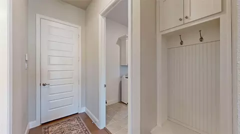 Entry Way - 817 Fallbrook Ave, Denton, TX 76210 photo 3 of 3