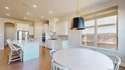 Kitchen - 817 Fallbrook Ave, Denton, TX 76210 photo 5 of 5