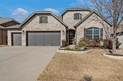 9429 Surveyor Rd, Oak Point, TX 75068
