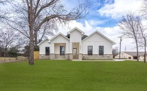 5500 W Vickery Blvd, Fort Worth, TX 76107