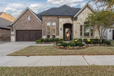840 Fireside Dr, Aubrey, TX 76227
