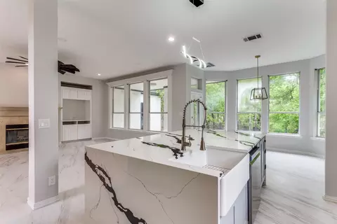 6315 Millwood Ct, Arlington, TX 76016