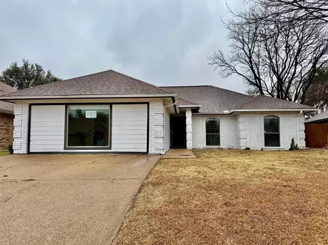 1921 Ashley Dr, Fort Worth, TX 76134