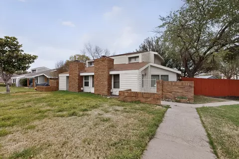 2407 Mustang Ct, Lewisville, TX 75067
