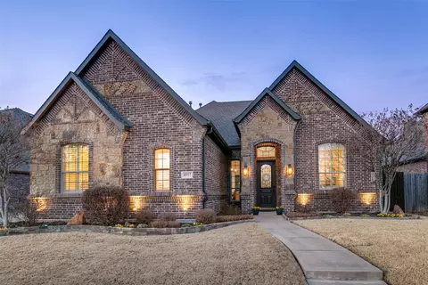 8957 Glendara Dr, North Richland Hills, TX 76182