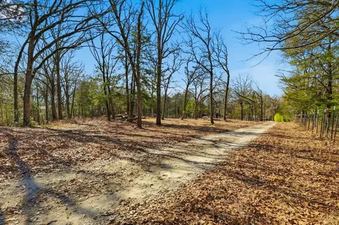 18743 Barnes Ln, Terrell, TX 75161
