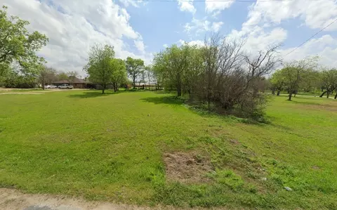 404 Mark St, Hillsboro, TX 76645