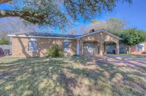 4833 Sheryl St, Bossier City, LA 71111