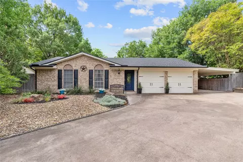 4208 Shipley Ct, Benbrook, TX 76116