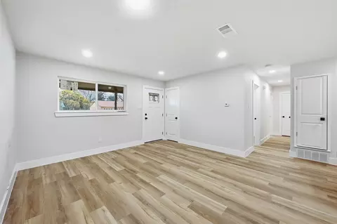 Living - 302 E Fuller Dr, Euless, TX 76039 photo 3 of 5