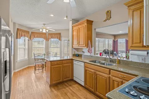 Kitchen - 12481 Stice Rd, Krum, TX 76249 photo 3 of 3