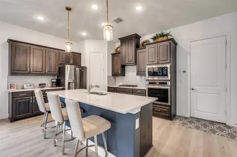 9525 Blue Stem Ln, Little Elm, TX 75068