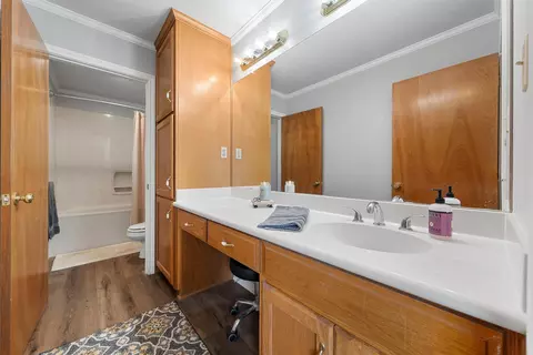Bath - 3057 Holy Rd, Abbott, TX 76621 photo 1 of 2