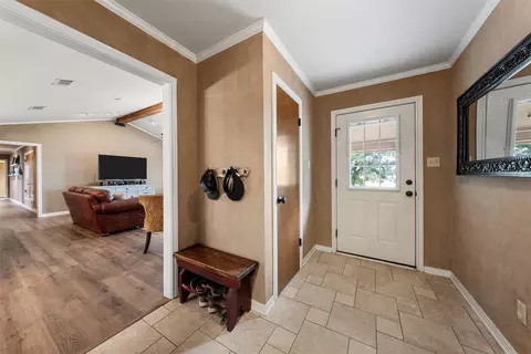 Entry Way - 3057 Holy Rd, Abbott, TX 76621 photo 2 of 2