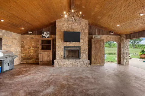 Other - 3057 Holy Rd, Abbott, TX 76621 photo 3 of 12
