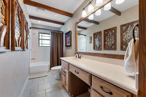Bath - 3057 Holy Rd, Abbott, TX 76621 photo 2 of 2