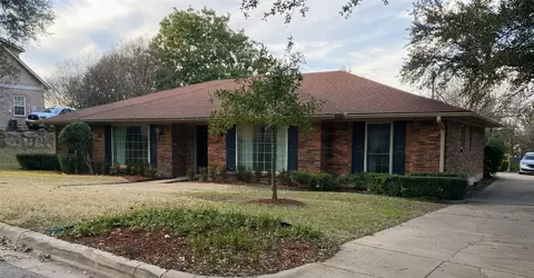 1524 Trafalgar Rd, Fort Worth, TX 76116