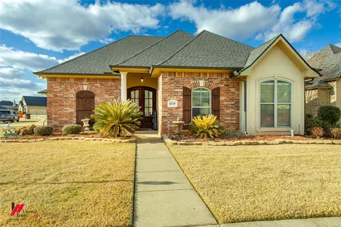 1115 Creole Dr, Bossier City, LA 71111
