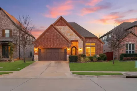 4366 Vineyard Creek Dr, Grapevine, TX 76051