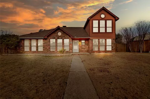 2094 Amber Ct, Lewisville, TX 75067